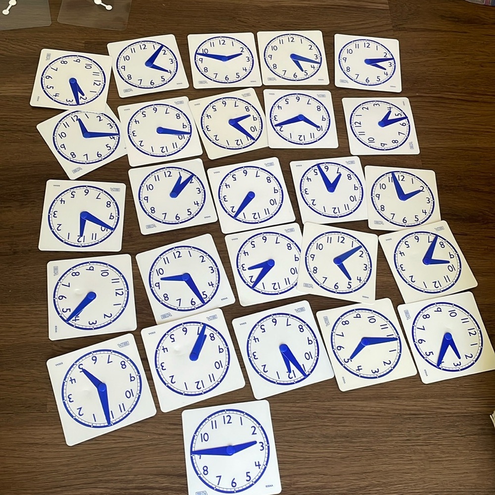 Cardboard Flash Cards Students Clock Size 3 1/2” X  3 1/2” each Card( 26 cards)